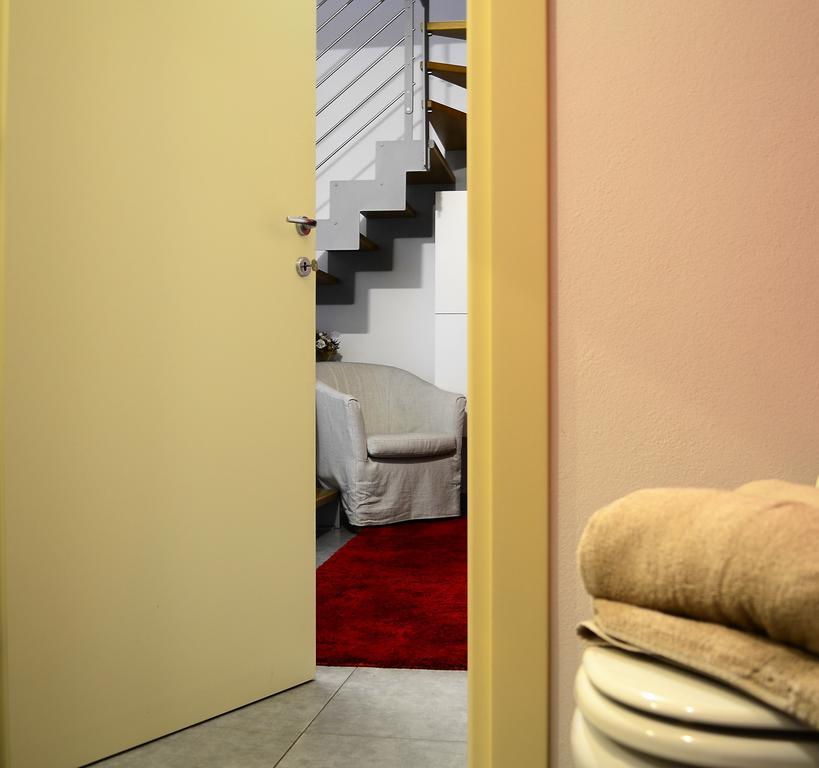 Tremezzina Appartamento Red & Grey Mezzegra Extérieur photo