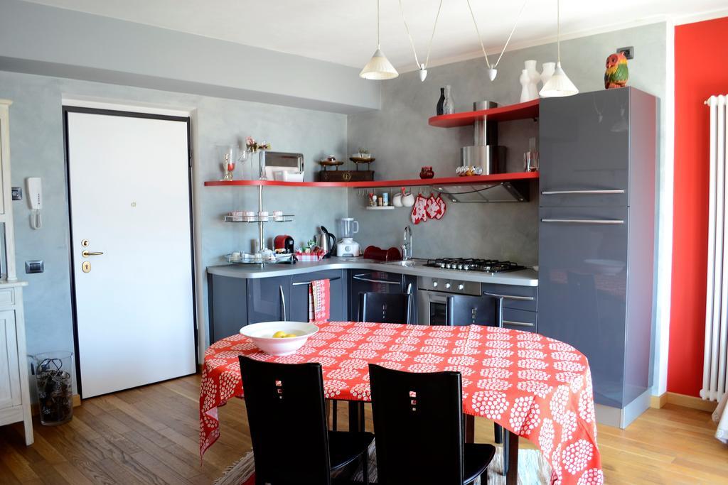 Tremezzina Appartamento Red & Grey Mezzegra Extérieur photo