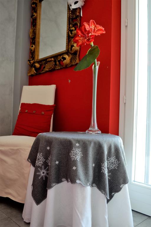 Tremezzina Appartamento Red & Grey Mezzegra Extérieur photo
